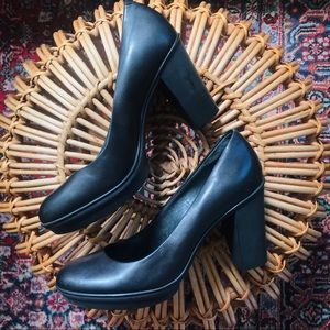 Camper Black Leather Pump Size 8 US